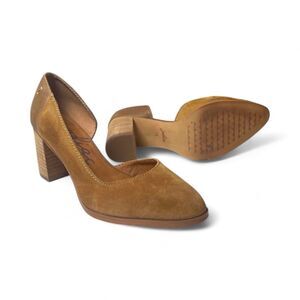 ZODIAC Gracie D'orsay Side Cutout Pumps Women's Shoes In Latte Suede, Size 7.5